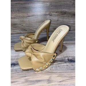 Cape Robbin Studded‎ Heels, Sz 6